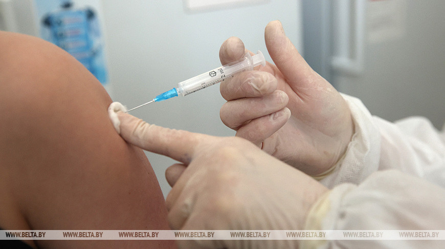 Почти 540 тыс. жителей Минской области прошли полный курс вакцинации от COVID-19