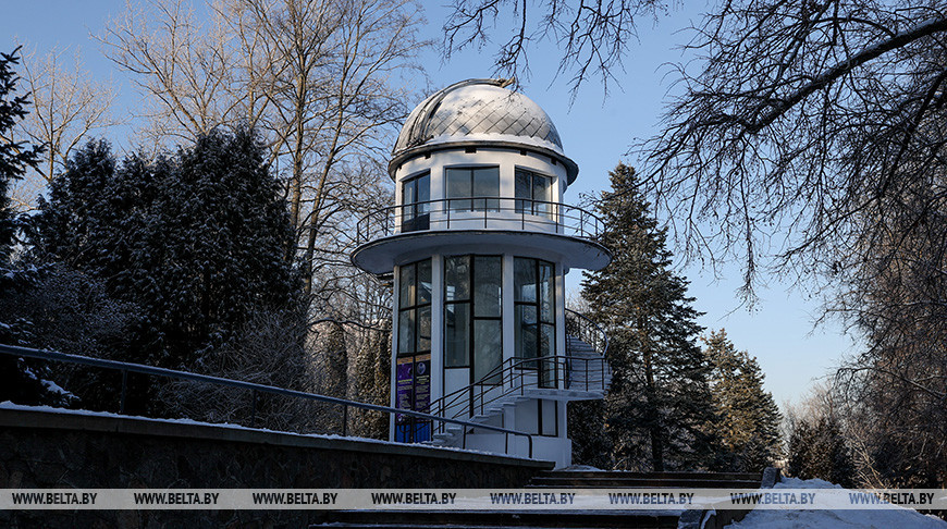В Минском планетарии открылась выставка Ивана Миско
